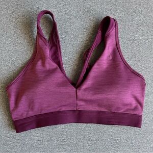 Nike twist sports bra size M